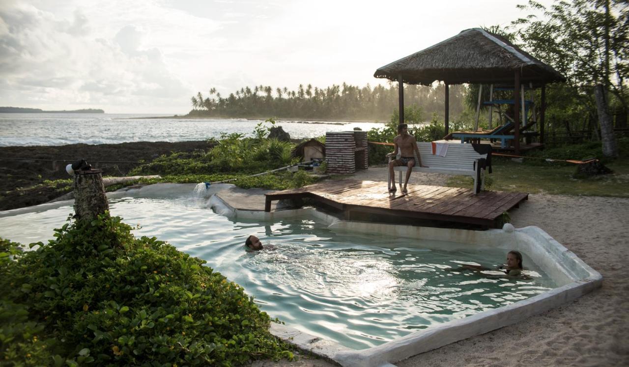 Simeulue Surflodges Lasikin Экстерьер фото