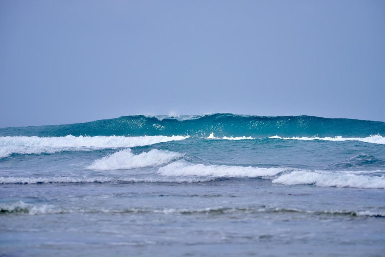 Simeulue Surflodges Lasikin Экстерьер фото