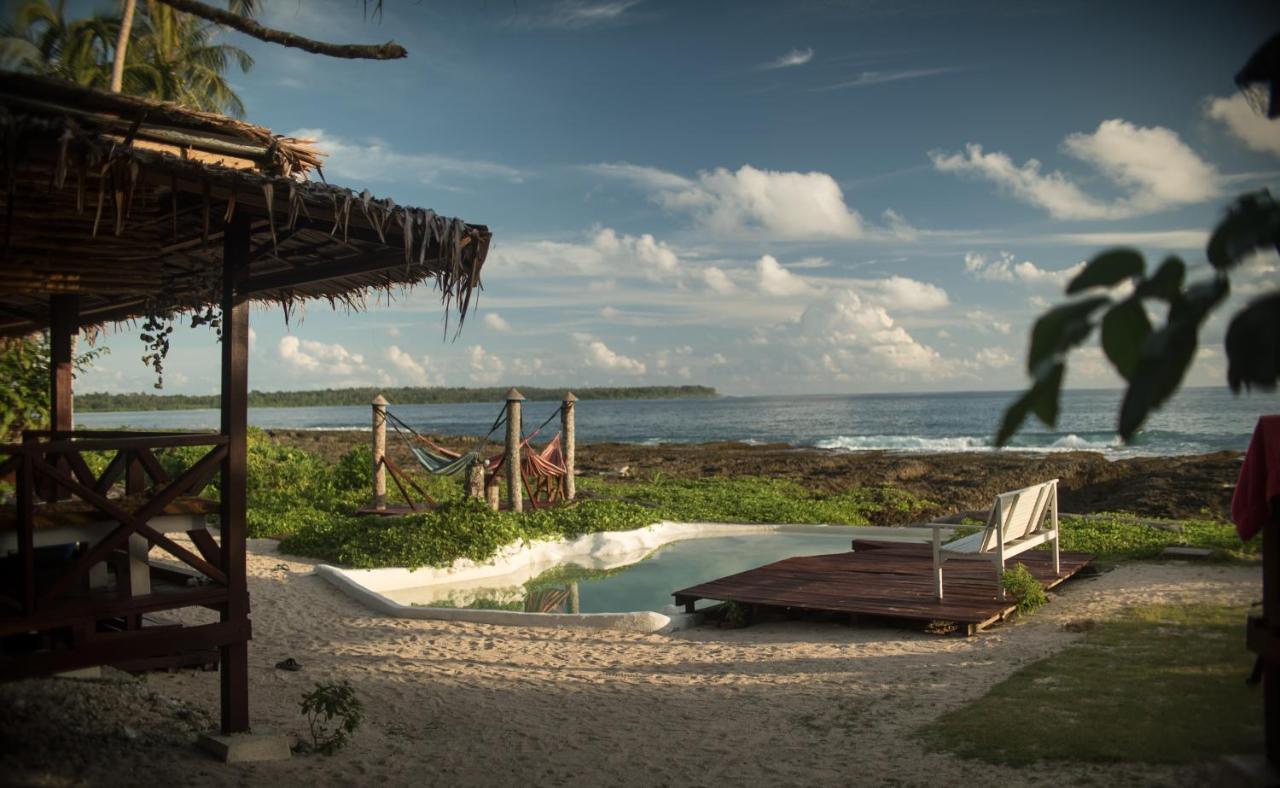 Simeulue Surflodges Lasikin Экстерьер фото
