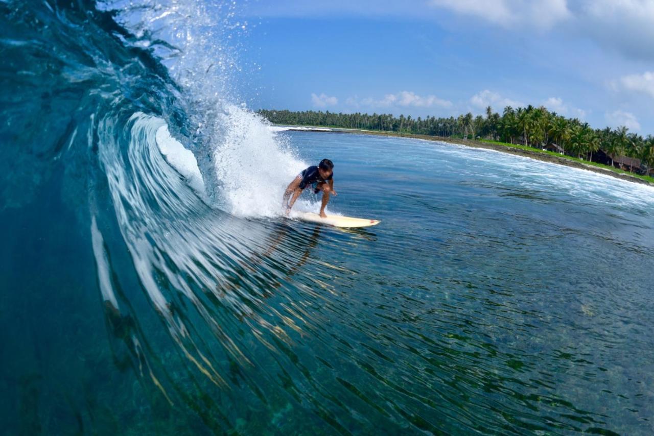 Simeulue Surflodges Lasikin Экстерьер фото